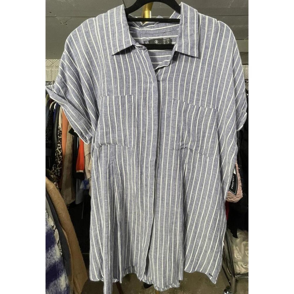 NWT Volcom Coco Ho Sun Chambray Button Down Stripe Tunic Shirt L (10) MSRP $60